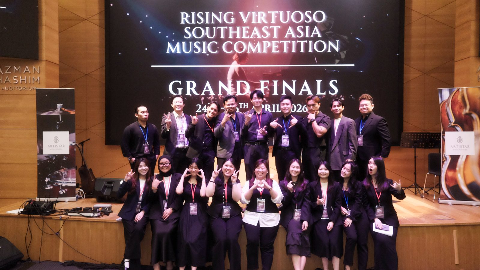All finalists on stage at the Grand Finals